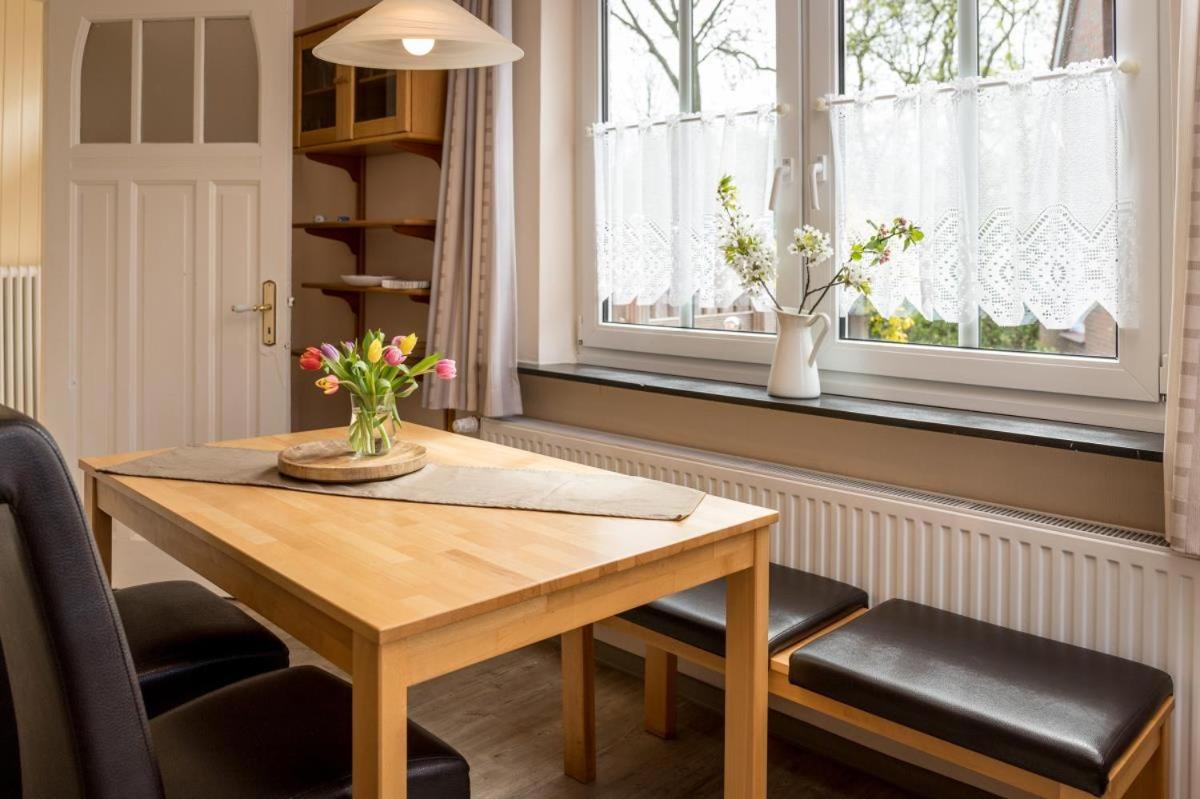 Friesenhof Janssen - Urlaub Auf Dem Bauernhof Lägenhet Neuharlingersiel Exteriör bild